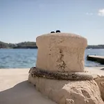 Beachfront With 1 Bedroom And Terrace Appartamento
