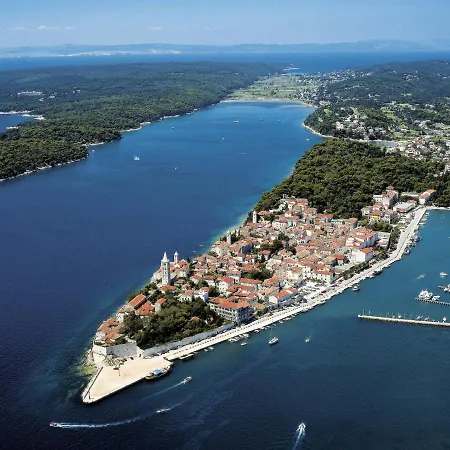 Daire Beachfront With 1 Bedroom And Terrace Supetarska Draga