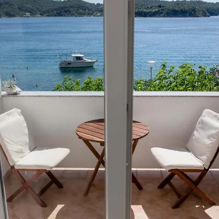 Lejlighed Beachfront With 1 Bedroom And Terrace *