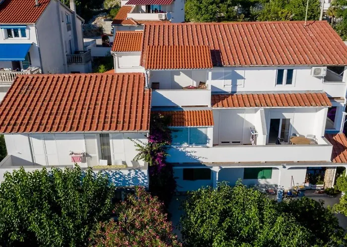Beachfront With 1 Bedroom And Terrace * Supetarska Draga